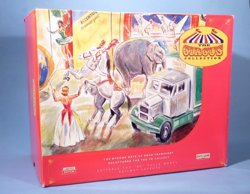 Lledo BS1002 AEC scatola di zavorra mammut con generatore e Billy Smart Circus * come nuova - Foto 13 di 17