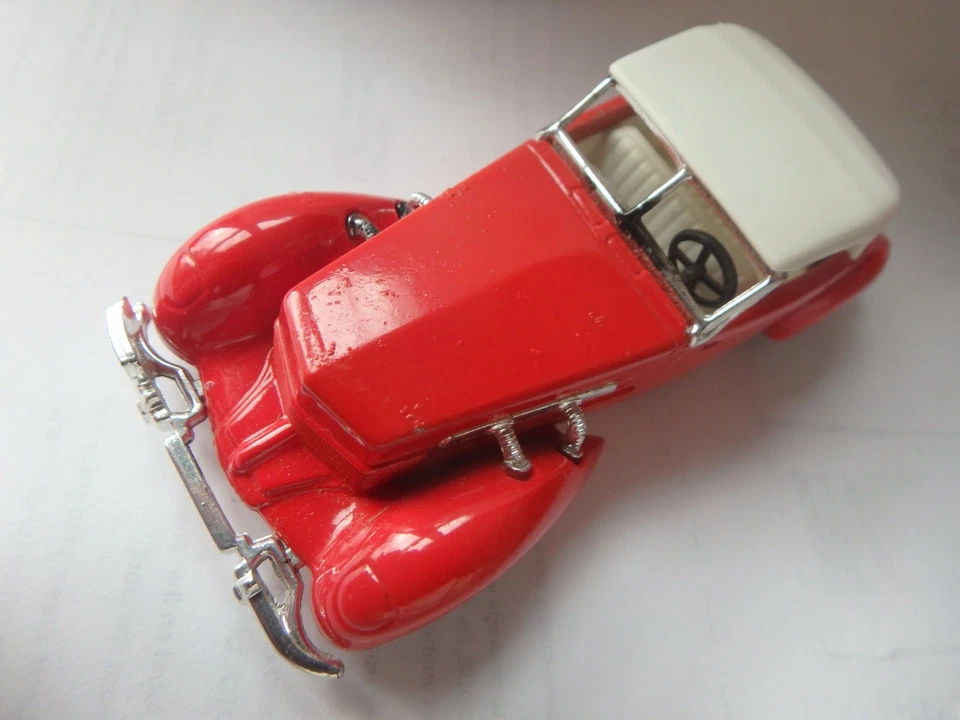 Matchbox Models of Yesteryears YY18 1937 Cord Model 812 Supercharged Convertible - Image 3 of 4