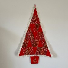 Vintage 34  Quilted Christmas Tree Patchwork Wall Hanging Handmade Lace Trim
