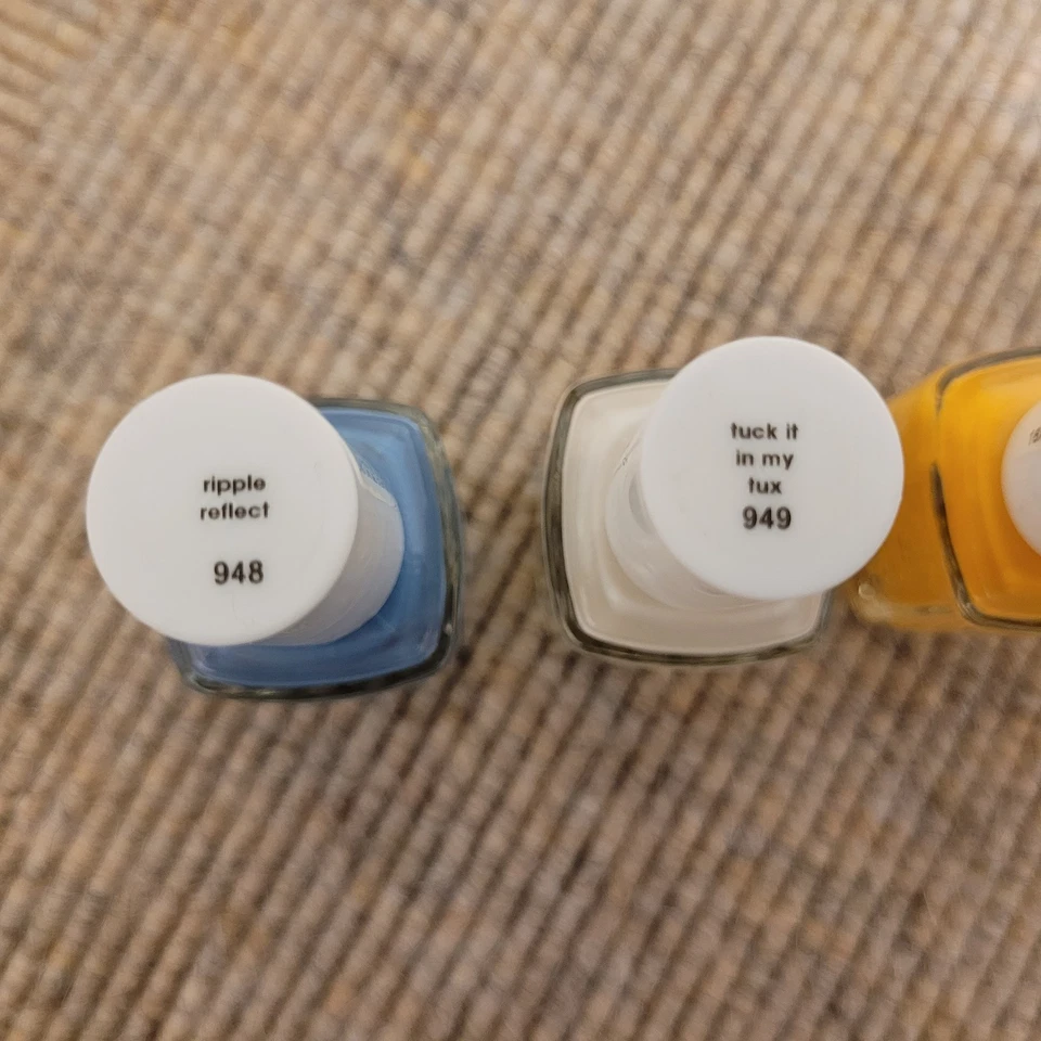 4x Nagellack von Essie NEU Set Gelb Blau Weiß - Bild 3 von 4