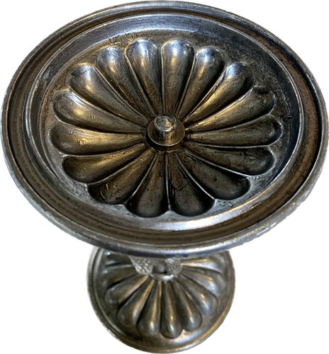VINTAGE DILLY PEWTER CANDLE HOLDER AMERICAN EAGLE STEM ORNATE W/ RUFFLE BOTTOM - Picture 12 of 14