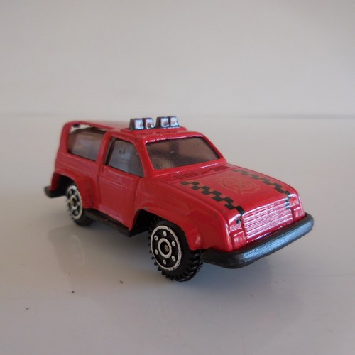 5 red miniature cars Mercedes 500 SL FIAT COUPE MAJORETTE - Picture 5 of 12