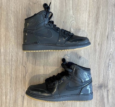 Air Jordan Retro 1 Mid Black/Gum 575441 