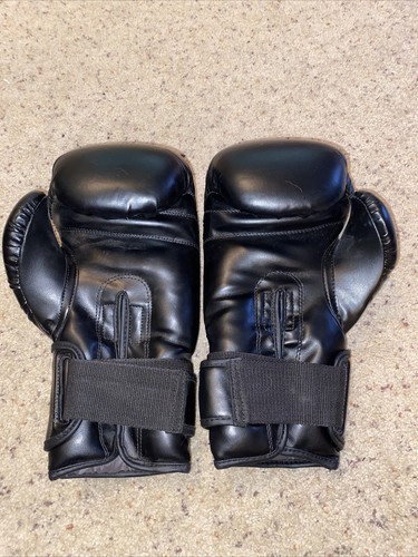 Flurry 14 Ounce Boxing Gloves Black MMA Mens Womens Excellent Condition - Picture 2 of 5