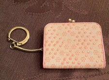 VINTAGE 1960’s  MINI KEYCHAIN COIN PURSE MADE IN JAPAN PINK PLASTIC No Tear Rips