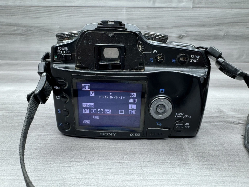 SONY ALPHA N50 DSLR-A100 DIGITAL CAMERA 10.2 MEGAPIXEL SIGMA ZOOM 50MM MINOLTA - Image 4 of 4