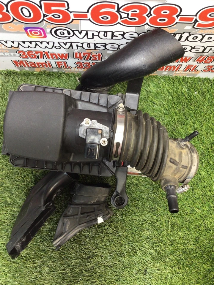 ✅ 2018 FORD TRANSIT CONNECT Air Cleaner w/ Connect Inlet Cover Connector OEM - Image 2 of 4