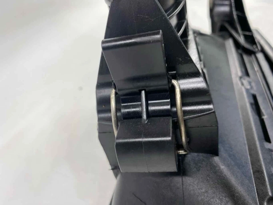 Conjunto de filtro de aire izquierdo usado se adapta a: Mercedes-benz Mercedes clase ml 166 Ty 2012 Foto 3 de 4