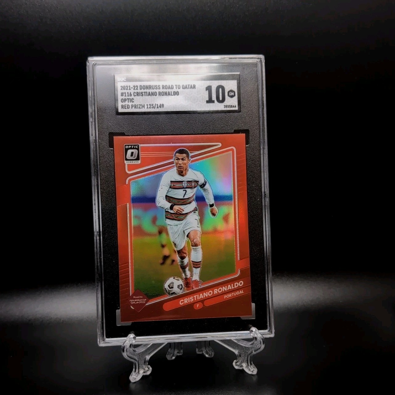 2021-22 Panini Donruss Road to Qatar - Cristiano Ronaldo Optic Red Prizm /149