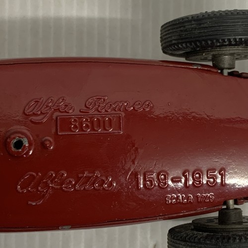 Coche Miniatura MATTEL MEBETOYS ALFA ROMEO 8600 ALFETTA 159 1951 EN METAL 1/25 - Imagen 8 de 16