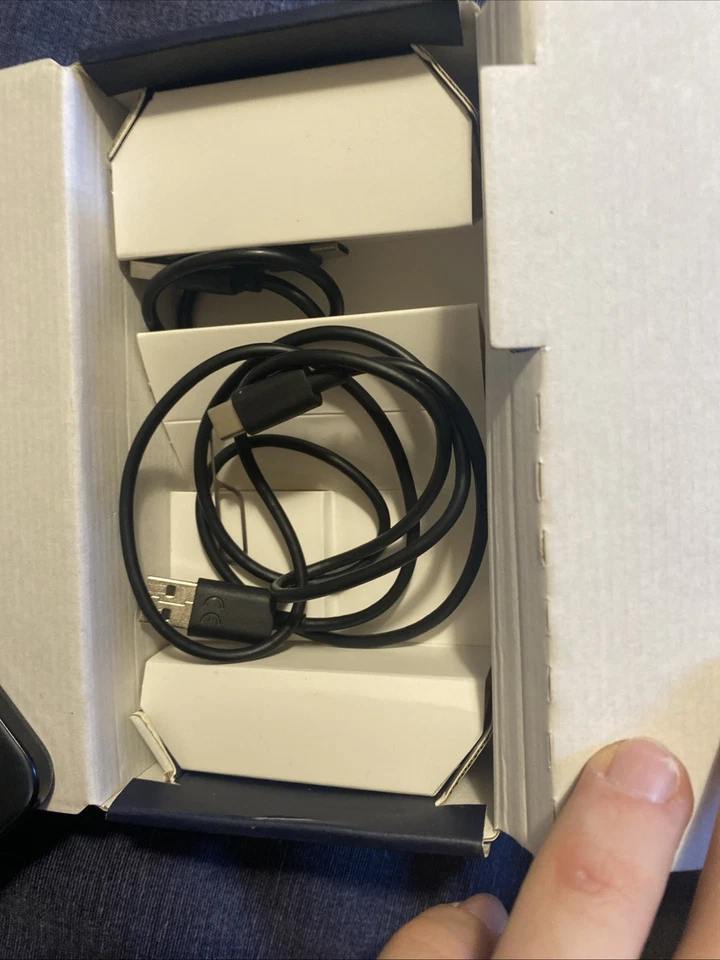 Motorola Moto E13 - 64GB/2GB - Cosmic Black (Sbloccato) (Dual SIM) - Immagine 3 di 3