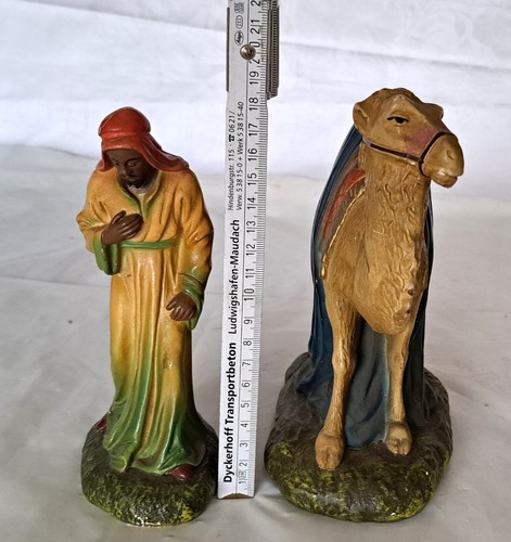 Auflösung.Fundzustand.Museumstücke.Alte Krippefiguren+Großes Kamel mit Kamelführ - Bild 12 von 13