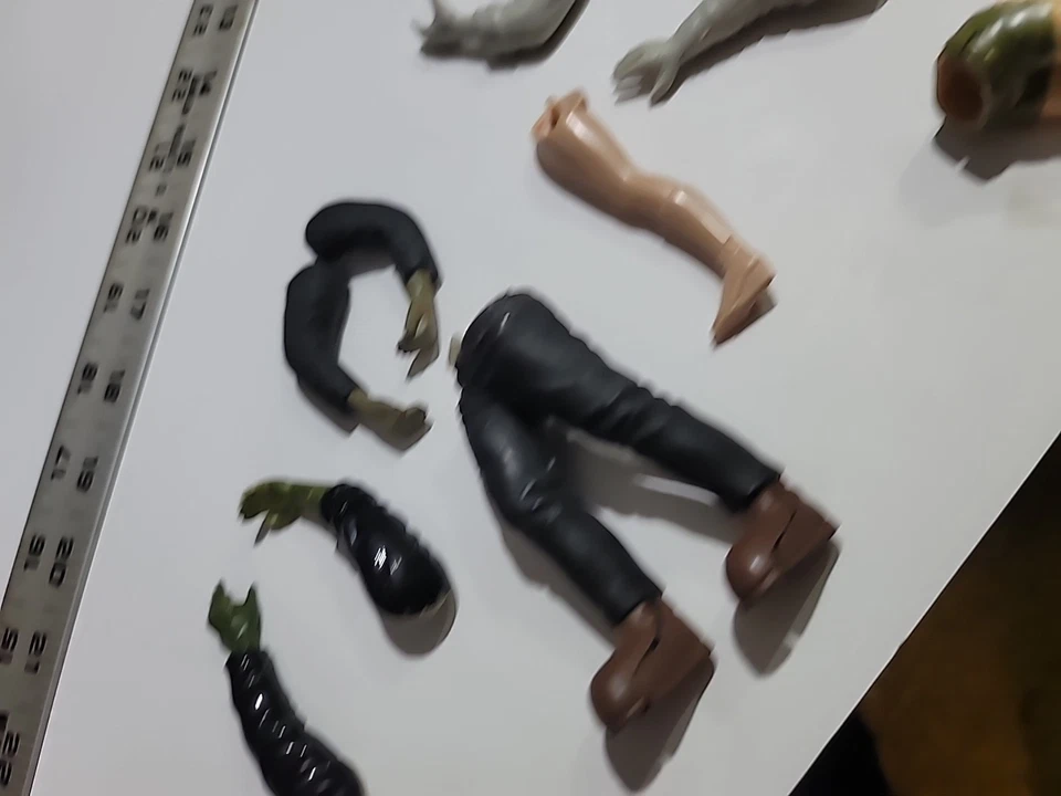 Lot Of Aurora Monster Scenes Monster Parts Frankenstein Vampirella Victim - Image 2 of 4