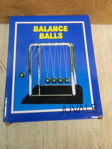 Newtons Cradle Fun Steel Balance Balls Physics Science Desk Toy - Picture 3 of 3