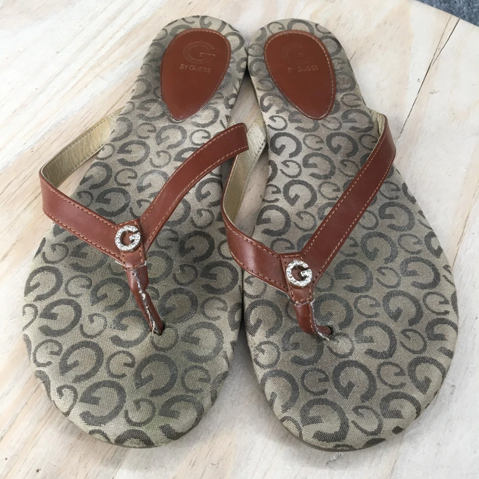 G By Guess Sandals Womens  9.5 M Thong Flats Brown Leather Signature Print - Image 4 of 4