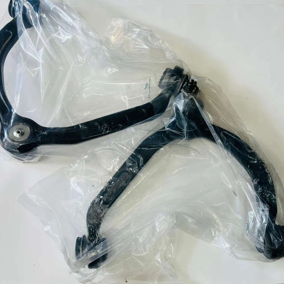 前上控制臂带球接头适用于雪佛兰 Express/Silverado 和 GMC Savana — 第 4/4 张图片