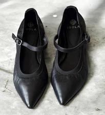 Isola Women's Black Pointed Flat Shoes Size 8 Strap Closure