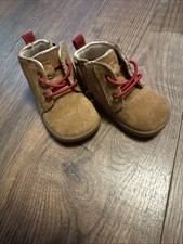 Infant Size 2 Zip Up Ugg Boots With Red Elasticated Laces And Faux Fur Lined New