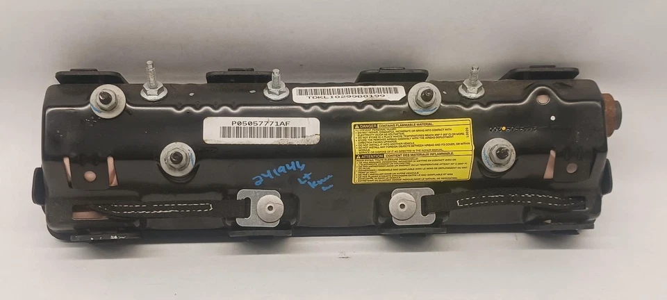 Bolsa de aire para rodilla de conductor izquierdo Dodge Caravan '19-'20 OEM código de ajuste ALX9 Foto 2 de 4