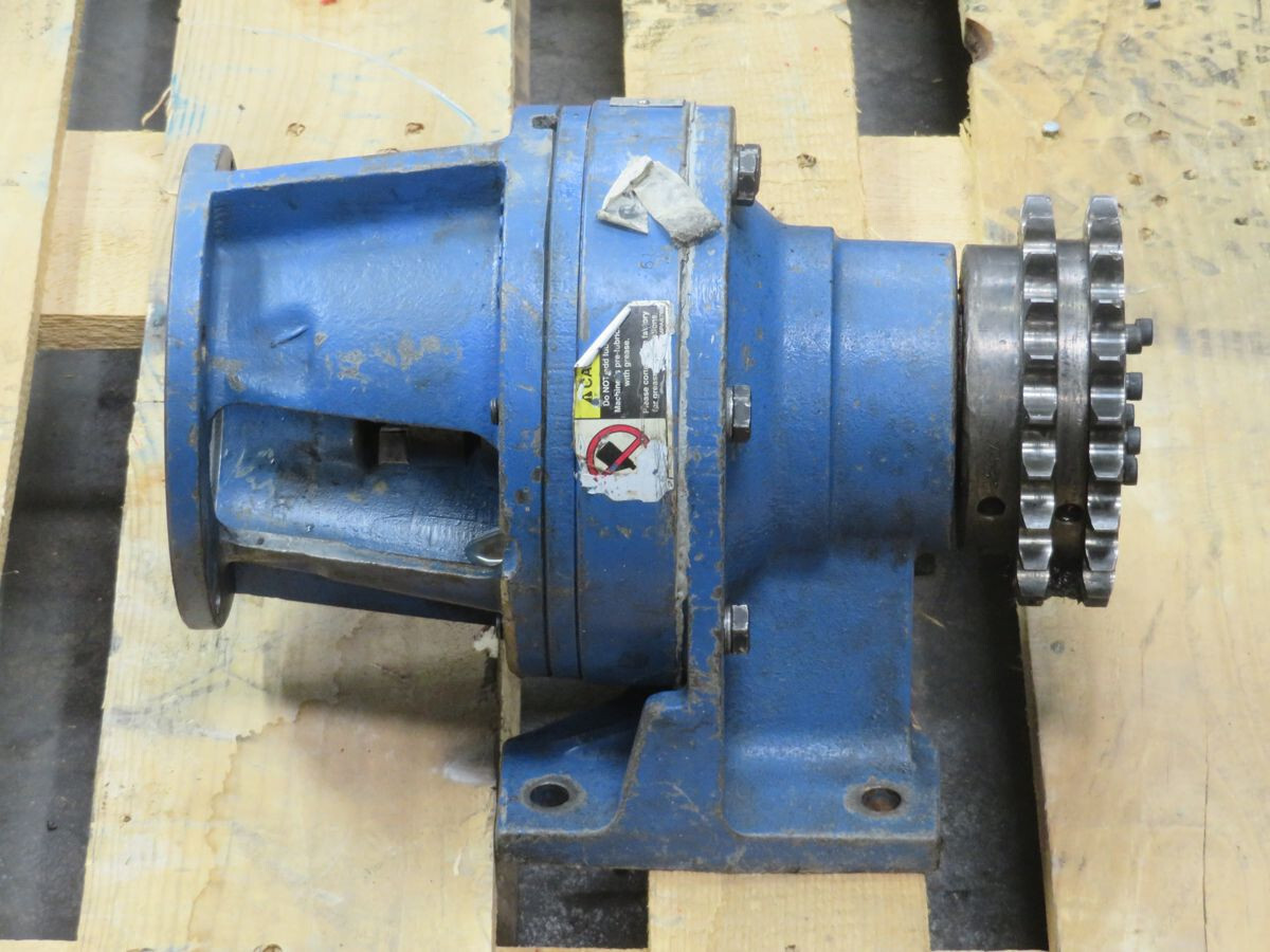 SM-CYCLO GEAR REDUCER 35 RATIO 3.3 HP INPUT T257691
