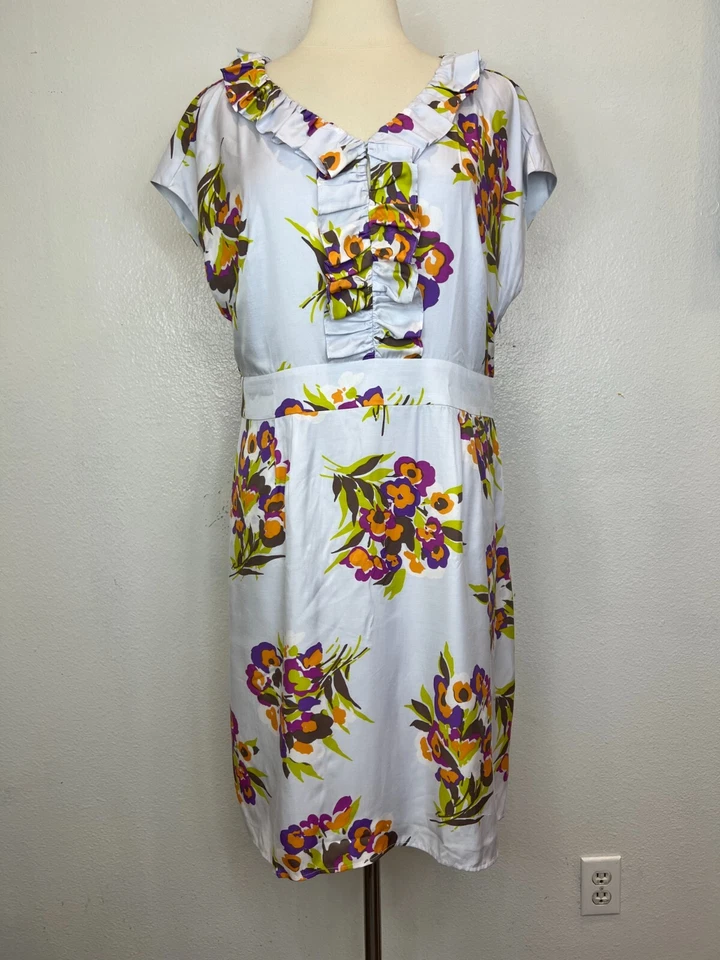 Boden женщин стороны молнии с оборками цветочный шелк оболочка платье серый белый размер 12R - Изображение 2 из 4