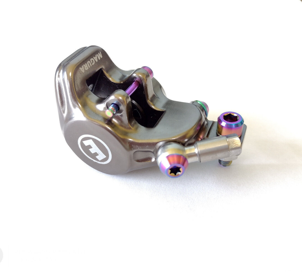 2 Bulloni Banjo In Titanio Slick Per Pinze Magura MT8 MT7 MT6 MT5 – 4 Colori