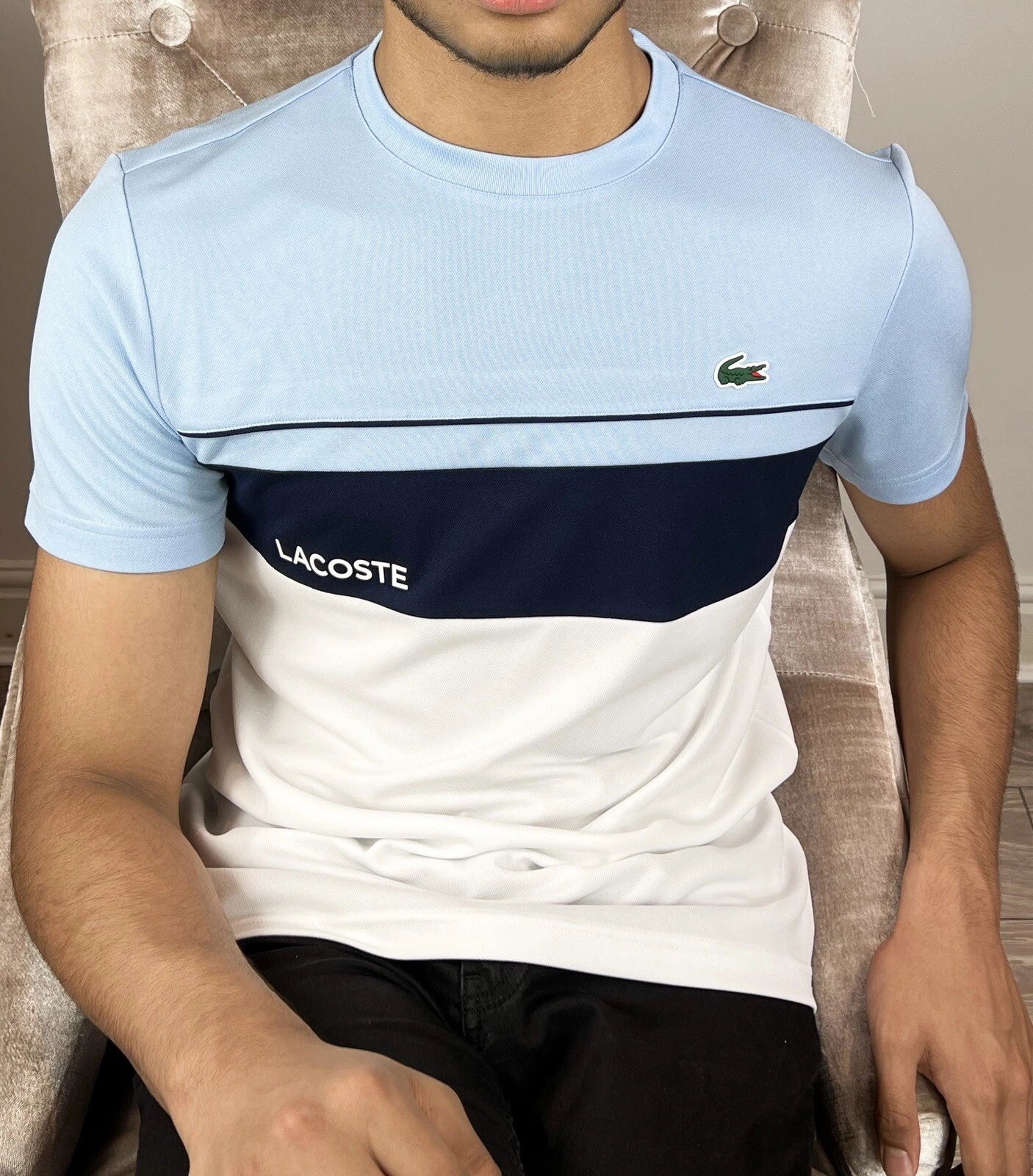 Lacoste Men’s Sport Crew Neck Breathable Colourblock T-shirt / TH9561 00 LIV
Opens in a new window o