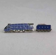 MALLARD STYLE STEAM TRAIN PIN BADGE X 2 PIECES