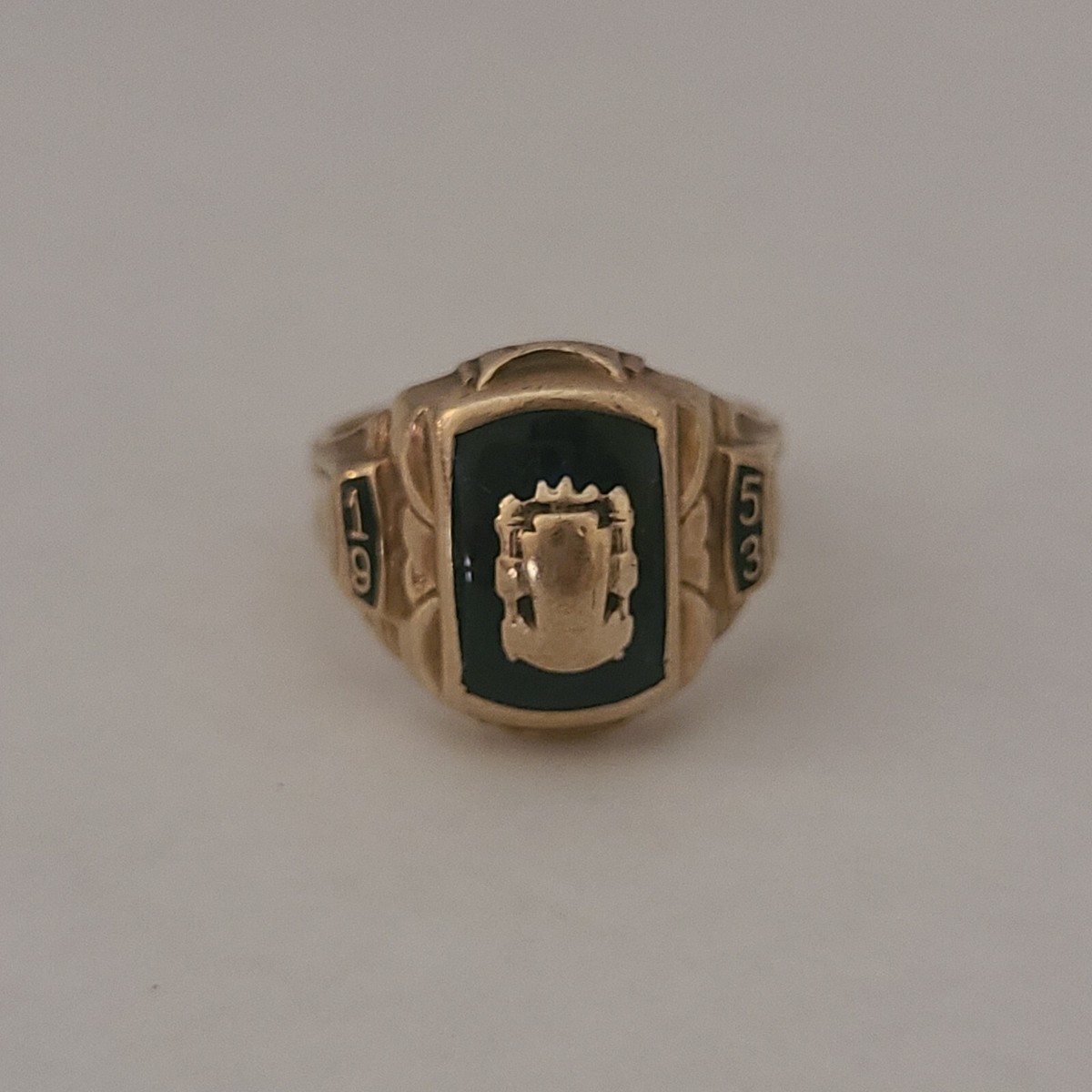 VINTAGE BALFOUR 10K GOLD 1953 CLASS RING BLACK ONYX TOP SZ VINTAGE BALFOUR 10K GOLD 1953 CLASS RING BLACK ONYX TOP SZ