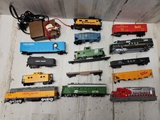 Vintage Train Set Lot: Union Pacific, North Southern, Burlington Northen ...