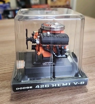 Dodge 426 Hemi V-8 Model 1/18 Scale Engine Vintage 2001 Liberty Classics 