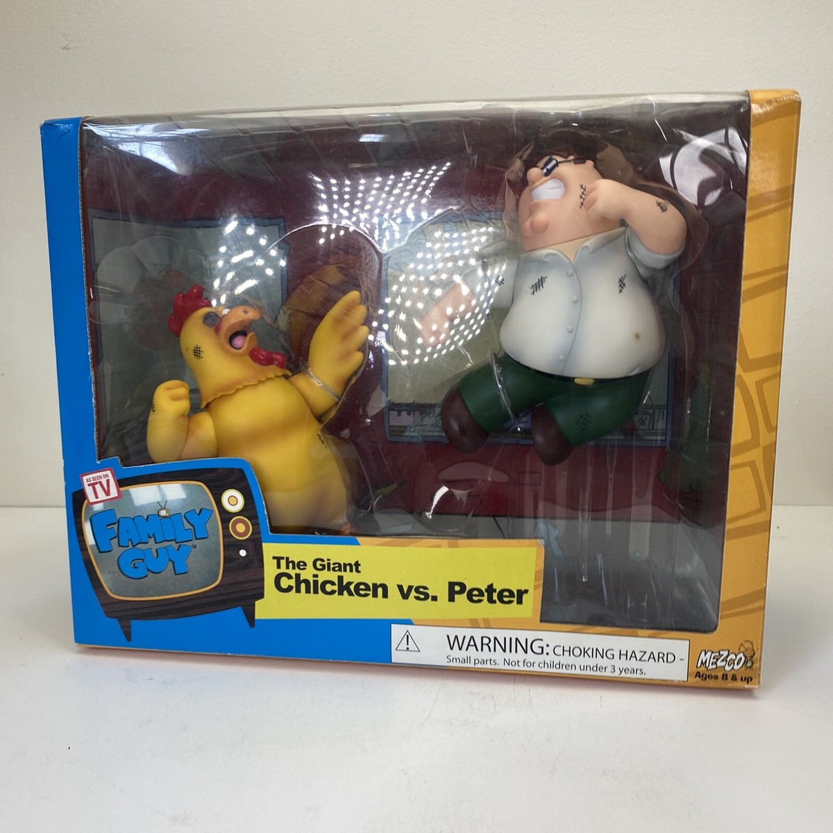 Mezco Family Guy Giant Chicken Vs Peter large action figure set