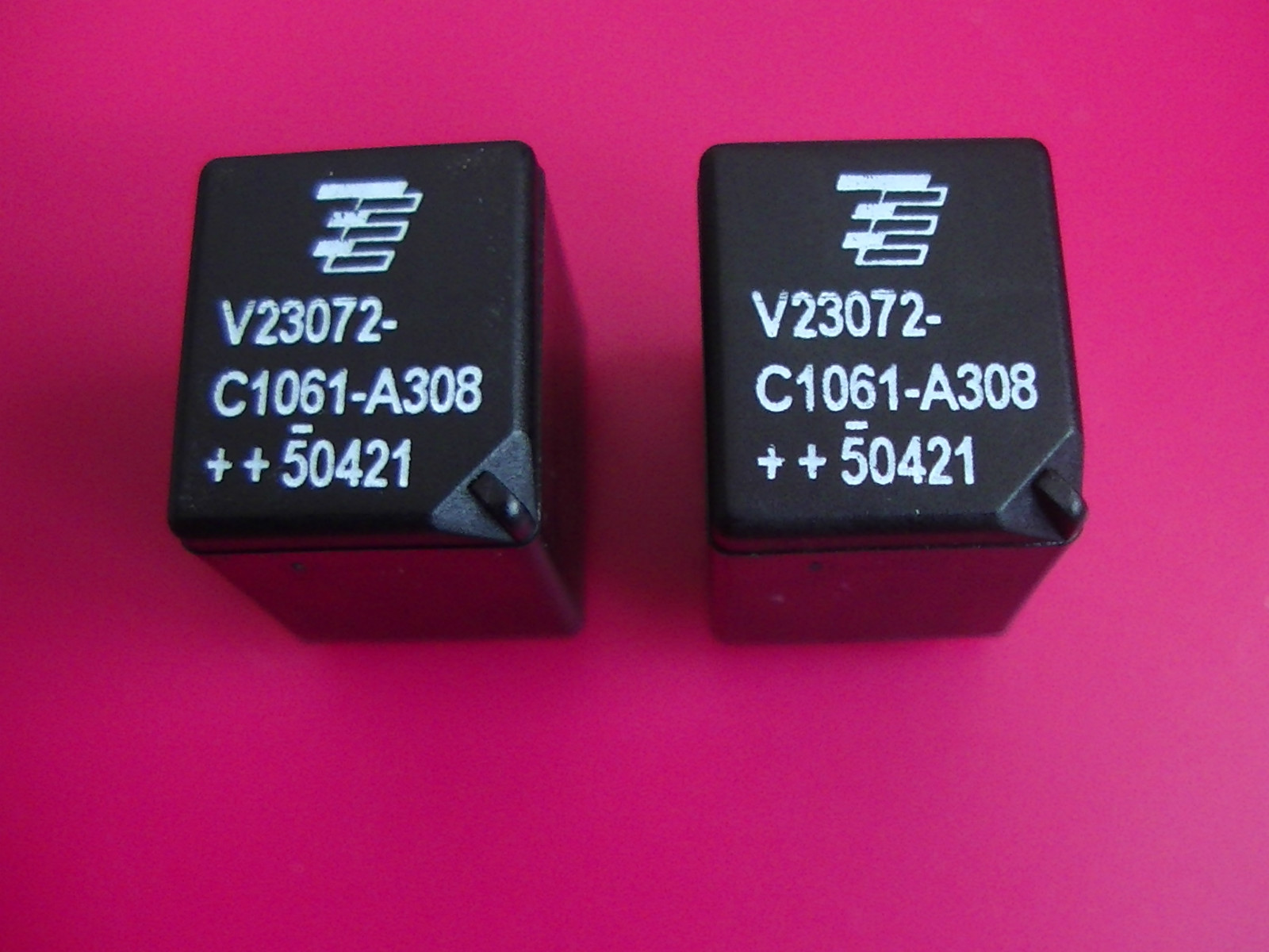 Relais Tyco V23072-C1061-A308 haute connectivite pour servomoteur Fiat Punto