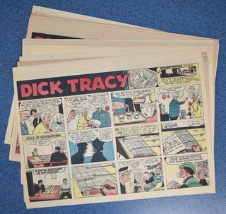 DICK TRACY (1960) Juego de 38 cómics de periódicos dominicales por CHESTER GOULD