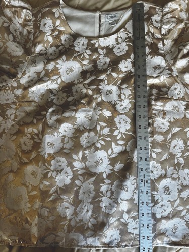 J. Top jacquard Crew L avorio e oro metallizzato floreale sbuffo foderato manica corta nuovo senza etichette - Foto 12 di 12