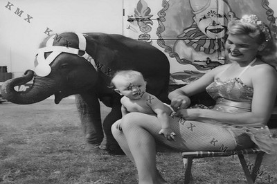 1900's Circus Performer 4x6 photo