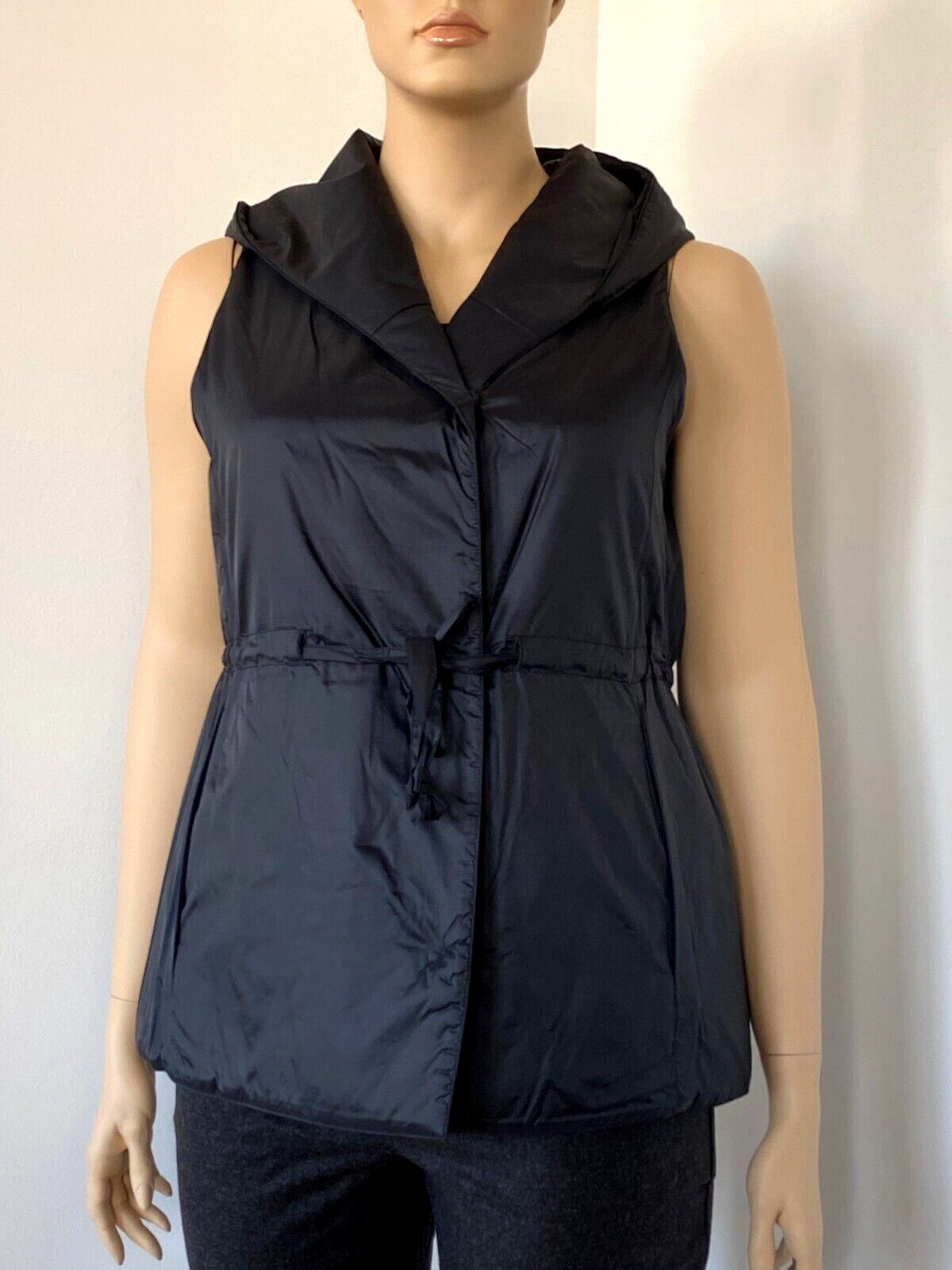 BNWT Eileen Fisher Eggshell Nylon Hooded Drawstring Puffer Vest, Black, L  248