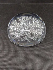 Avon Cristal Crystal Snowflake Paperweight Domed France Winter Christmas 