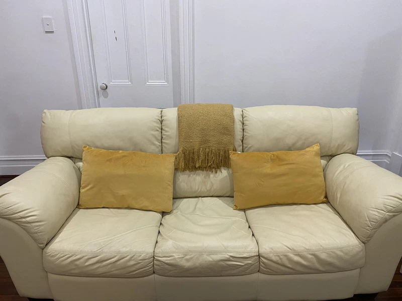 Leather Sofa 3 Seater Sold Pending Pick Up Sofas Gumtree Australia Stirling Area Mount Lawley 1257672382