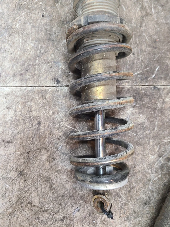 Amortiguador ITOI 1998 600 cc ZR Arctic Cat 11,5" 1604-379 AT915 Foto 2 de 3