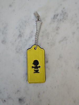 NIB COACH x PEANUTS Snoopy Charlie Brown Hang Tag Key Chain