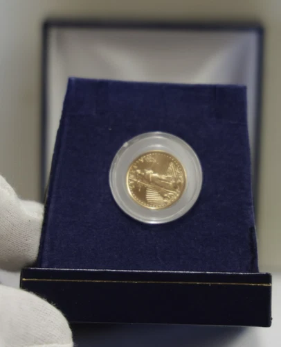 2000 US 1/10th Gold Eagle $5 Unc in Gift Box