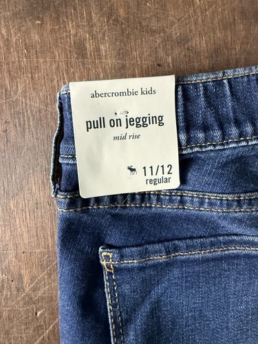 New Abercrombie Kids Girls Mid Rise Pull On Jegging Distressed Jeans Size 11/12 - Picture 6 of 6