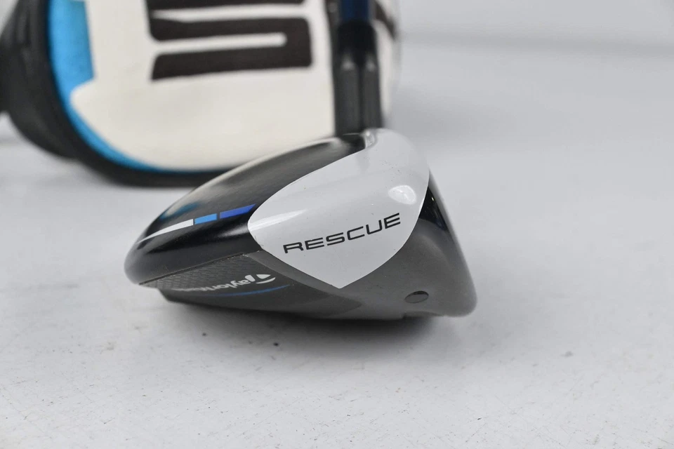 Taylormade SIM2 Max #4 Hybrid / 22 Degree / Regular Flex Fujikura Ventus Blue 6 - Image 3 of 4