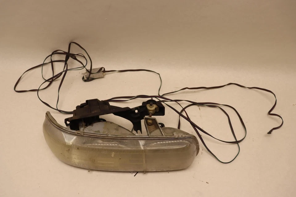 Faro delantero derecho pasajero Chevy Tahoe 2000-2006 OEM Foto 2 de 4