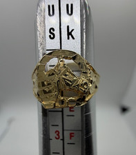 14K Yellow Gold Horse Head in Horseshoe Pinky Ring Size 2.5, 1.30 Grams. Vintage