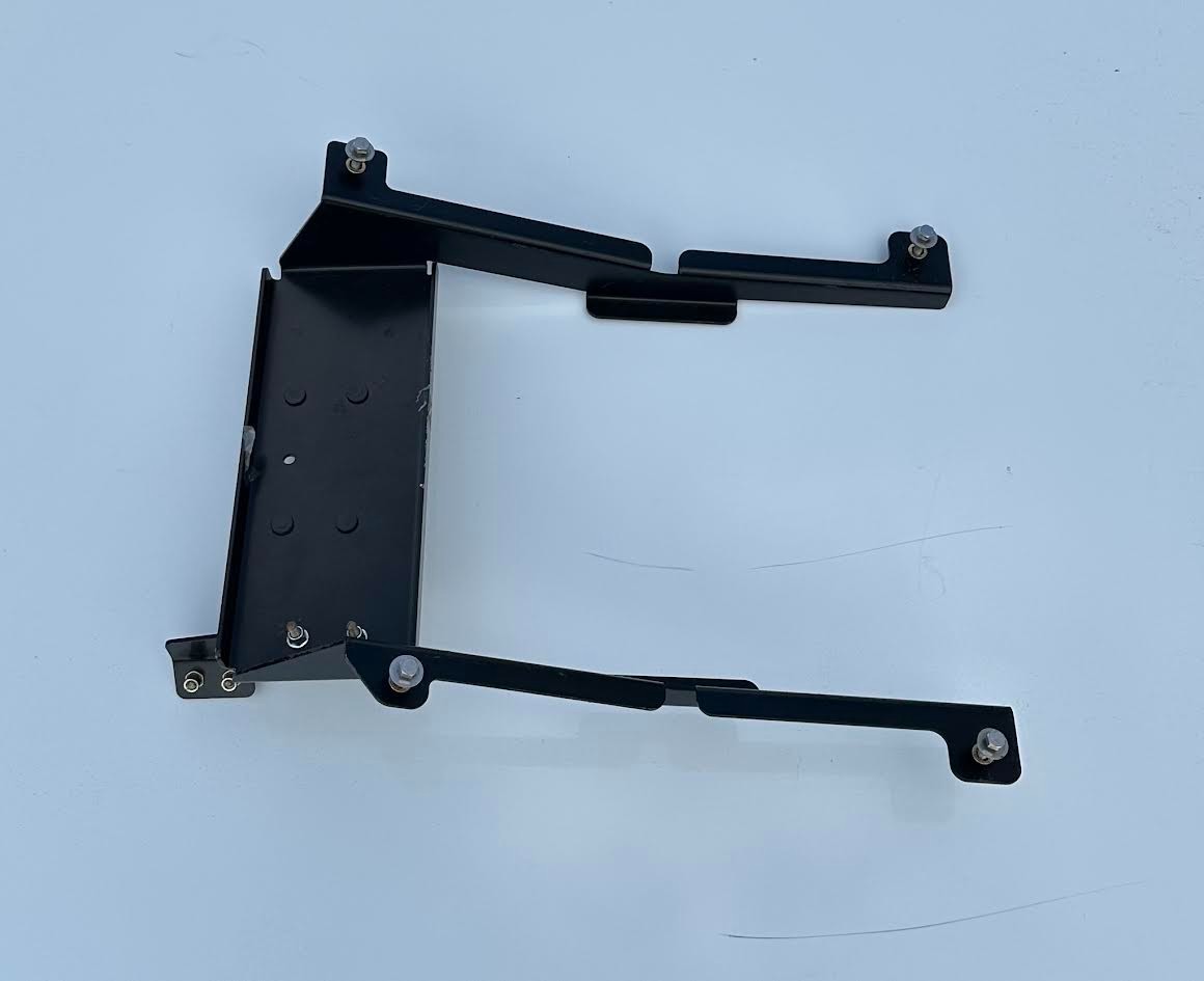 N11-6585-300 Genuine Paccar Splash Shield Assembly Bracket OEM-New