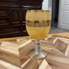 1 VTG Interglass 24K Gold Italian Marbled Yellow Wine Goblet