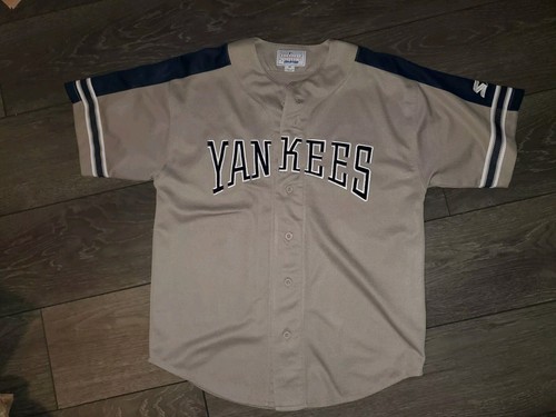 New York Yankees Button Up Starter Jersey Size: Medium