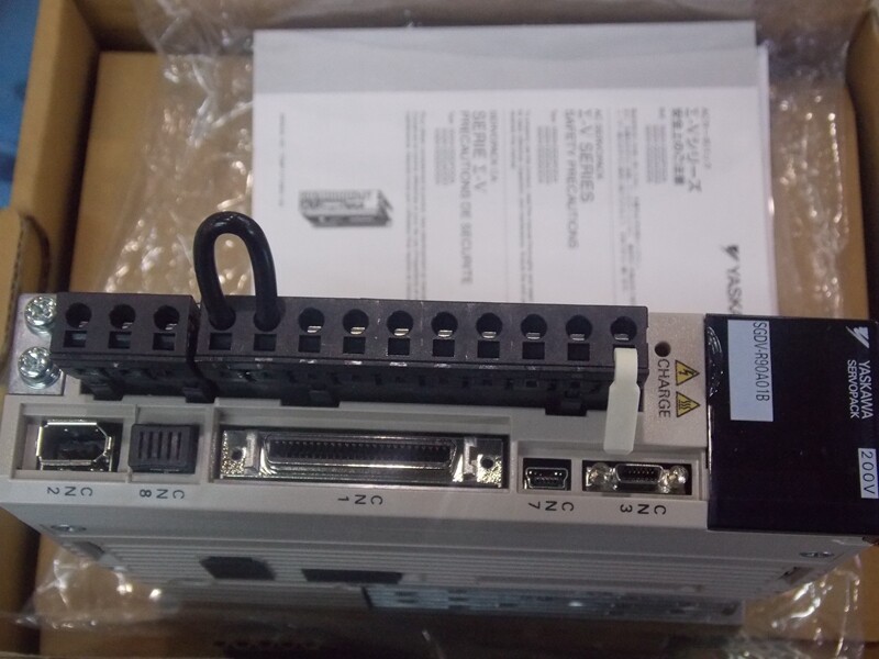 1PC Yaskawa SGDV-R90A01B AC Servo Drive SGDVR90A01B New In Box | eBay